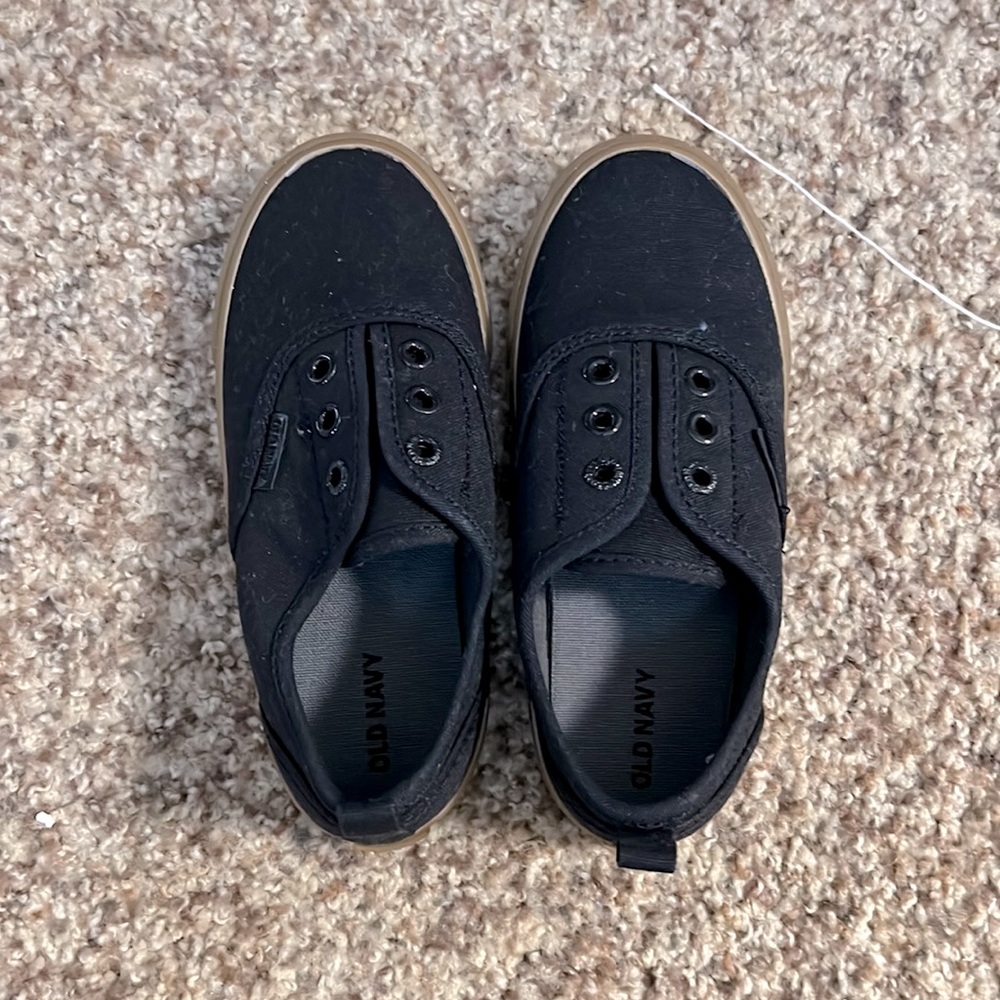 New Black boy shoes by Old Navy